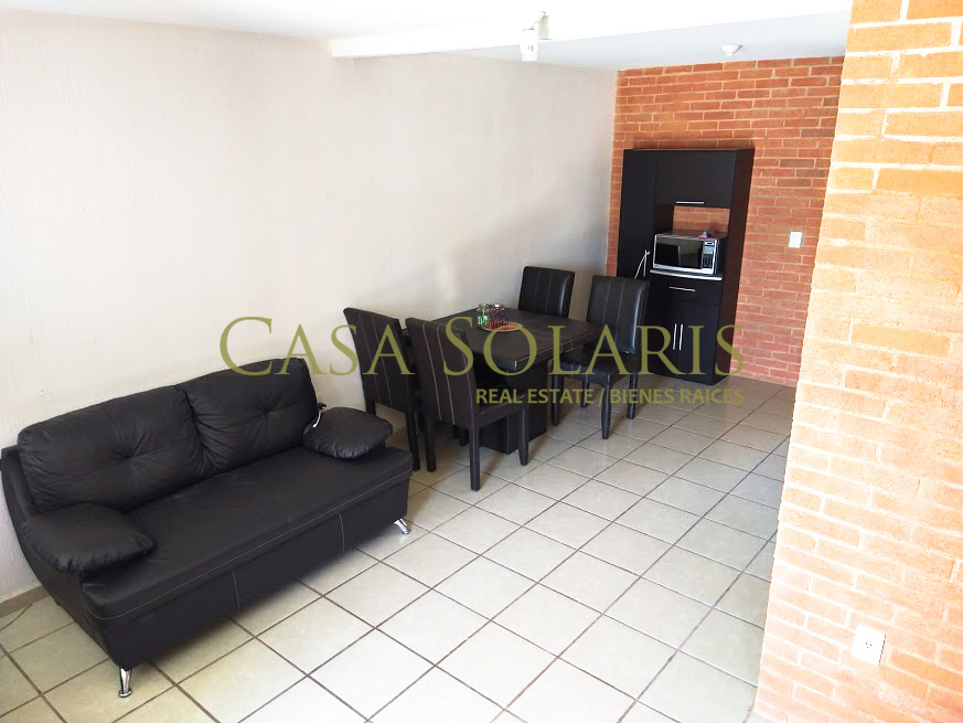 CASA EN RENTA EN MANANTIAL ZONA SUR